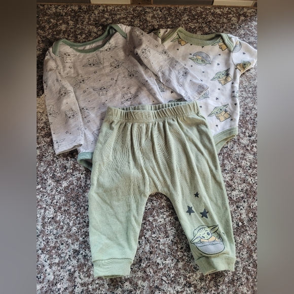Disney Star Wars Baby Yoda 3-Piece Pant Set - Picture 3 of 7